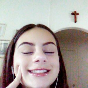 Meet your Posher, Lacey